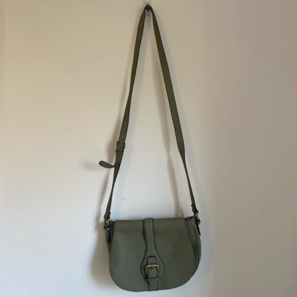 Merona Olive Green Vinyl Crossbody Bag With Adjustable Strap & Magnetic Closure - Picture 4 of 6